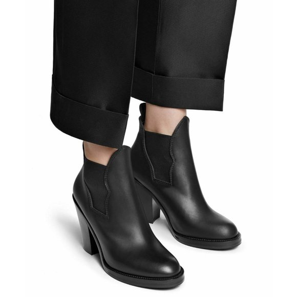 ACNE STUDIOS Star Black Leather Chelsea Ankle Heel Bootie Boots Size 41 - Picture 1 of 12